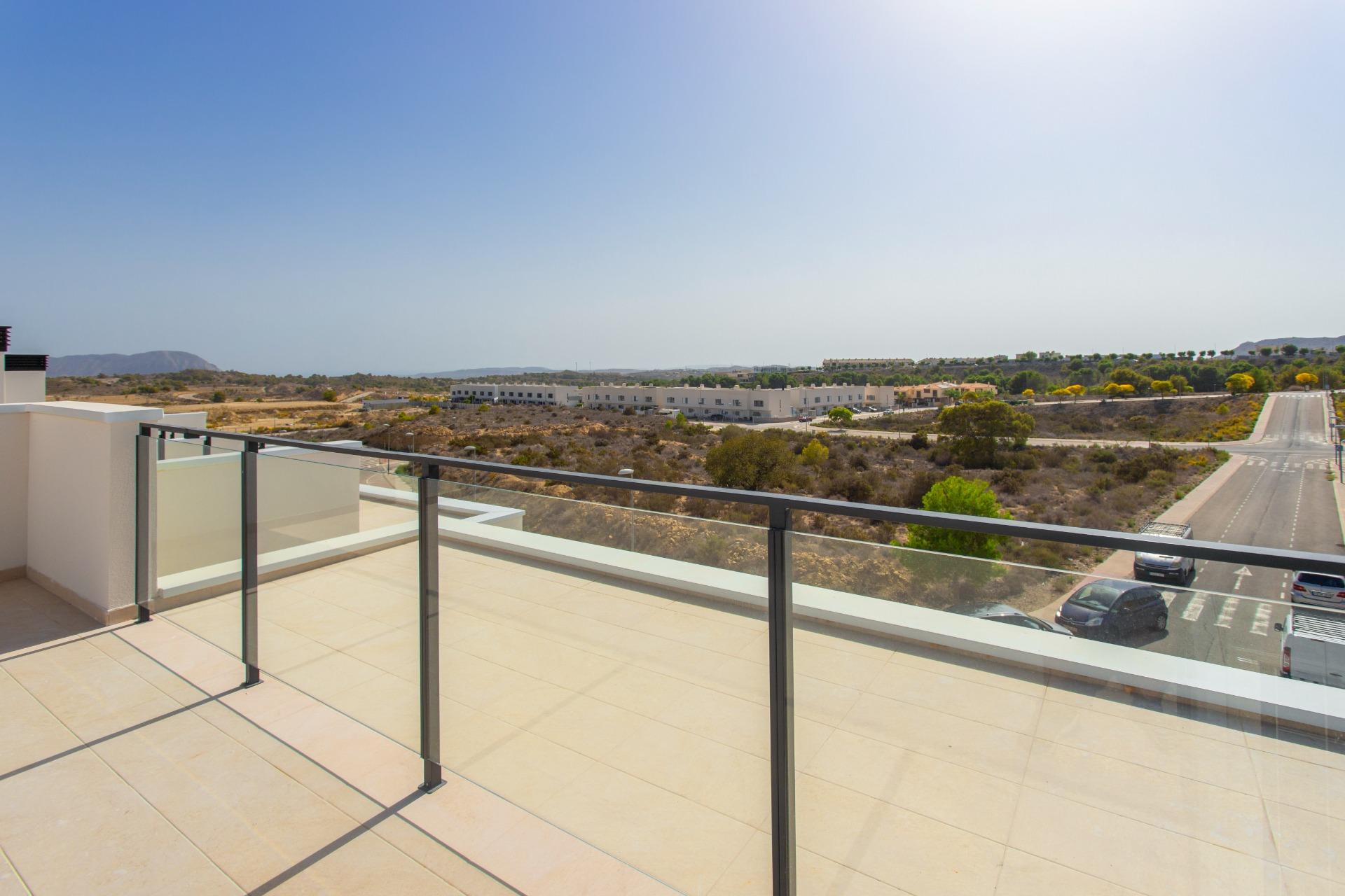 Exclusive Duplex House in Monforte del Cid – Ideal for Families