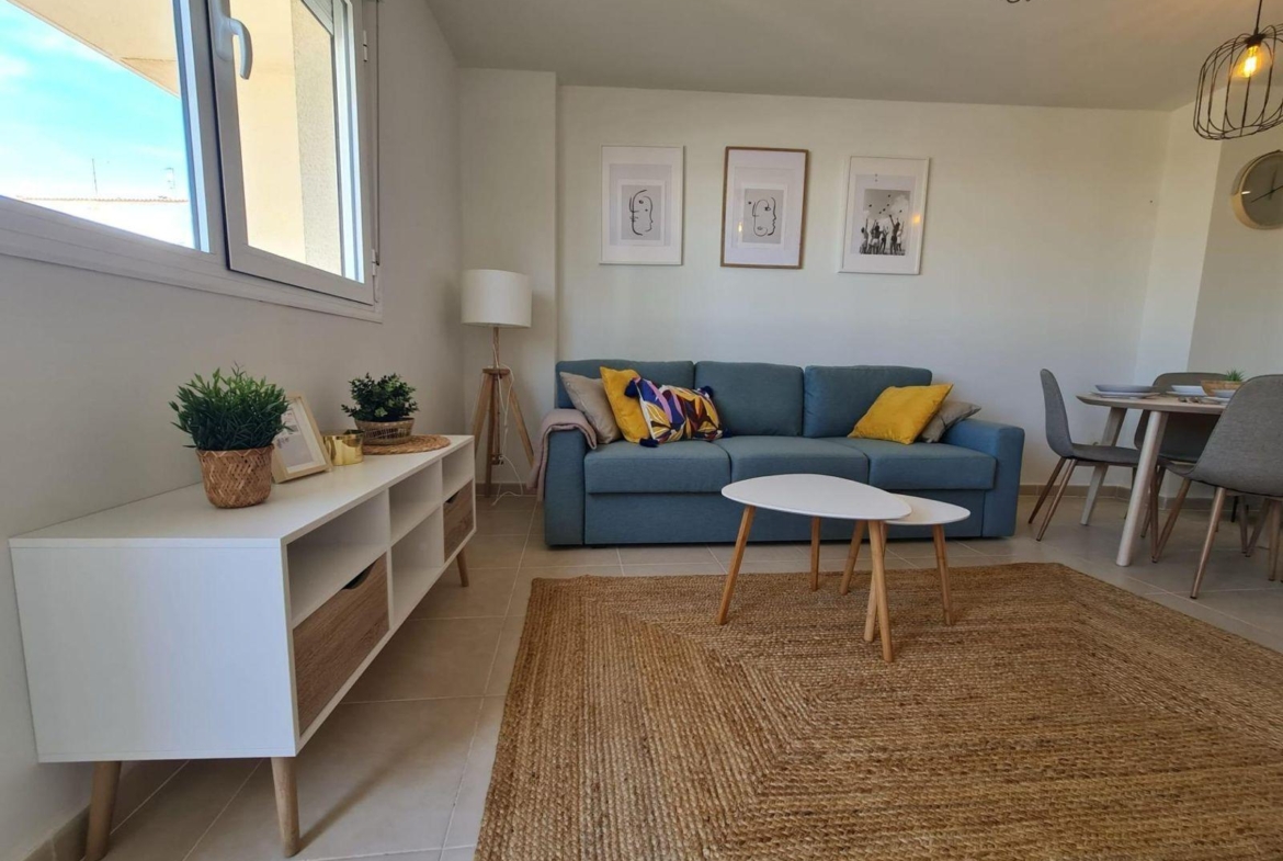 APATAMENTO CON PARKING+PISCINA EN ORIHUELA COSTA. 2 DORM. 2 BAÑOS. 85 M2.