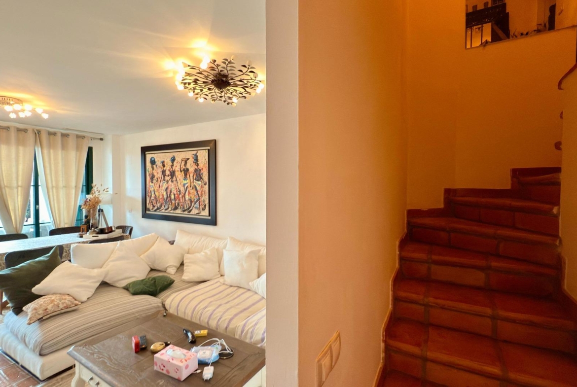 🌿✨ Charming Bungalow in Sierra Cortina ✨🏡