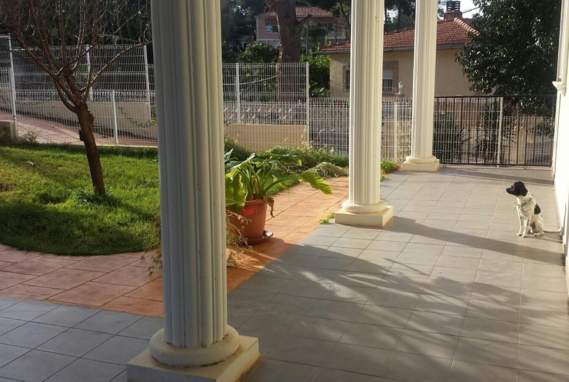 Villa de lujo en Picassent — Urbanización El Pinar 3