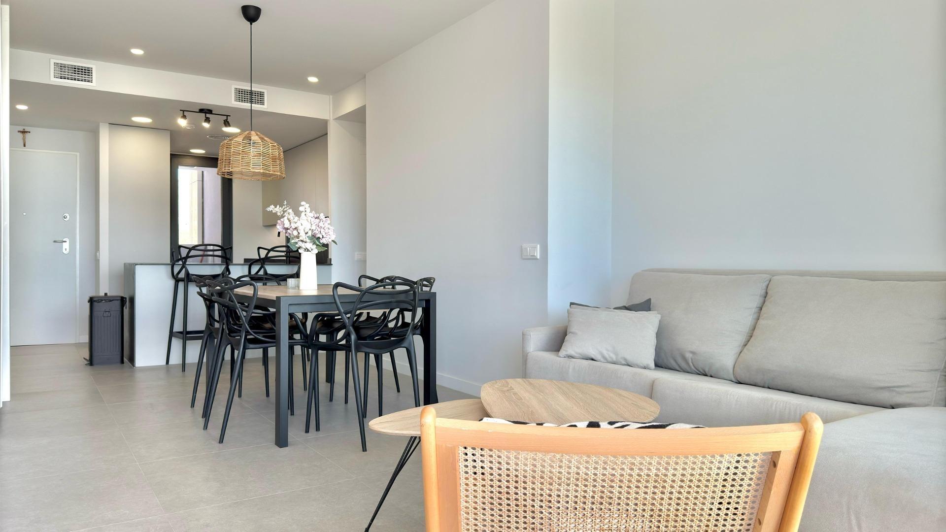 Luxe appartement te koop met prachtig uitzicht op zee