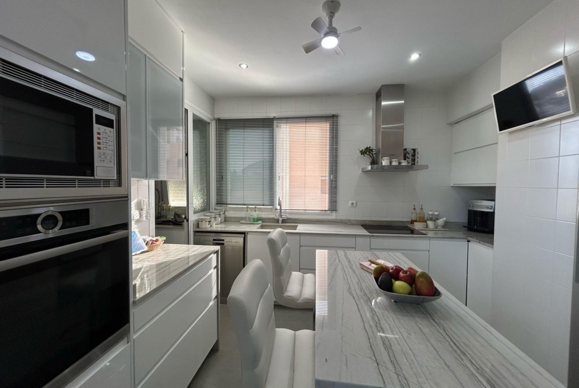 Luxe Penthouse in Cala de Finestrat: Een droom aan de Middellandse Zee