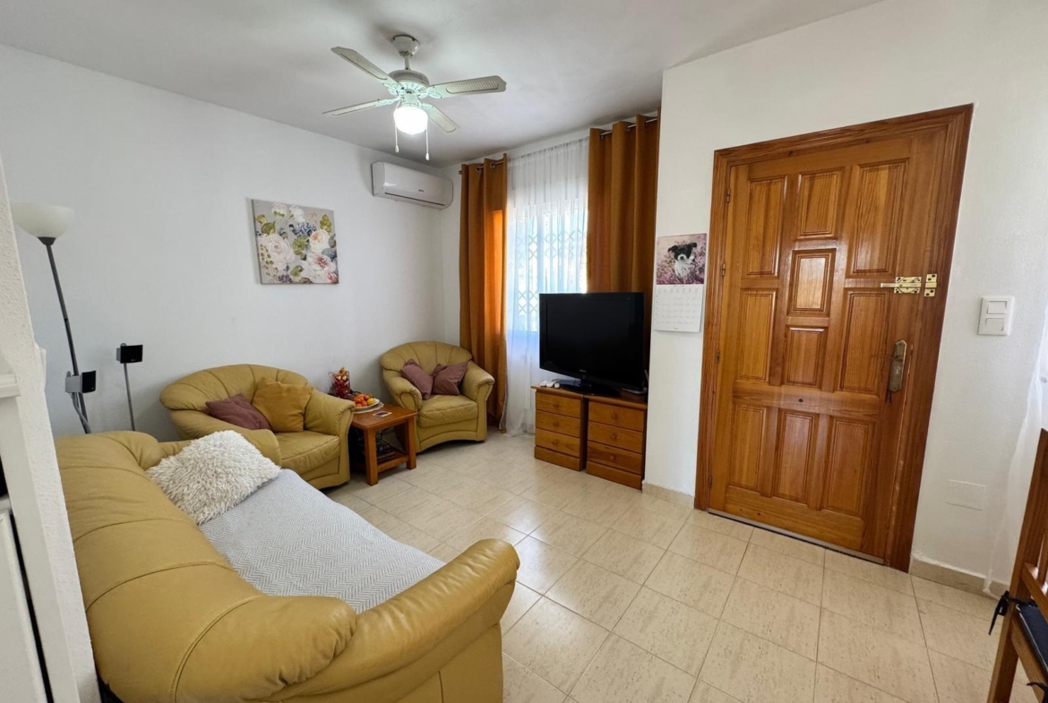 Cozy Townhouse in Orihuela Costa – Ideal for Family Living
