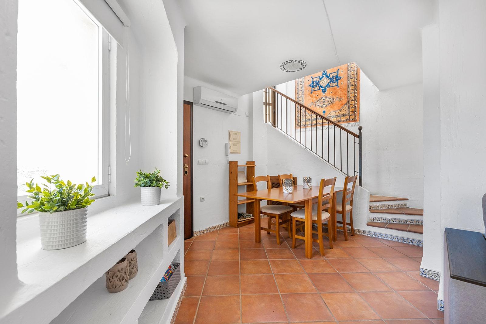 2-9-245 ATÍCO EN PUNTA PRIMA CON SOLARIUM PRIVADO DE 40 M2. 2 DORM. 2 BAÑOS. PISCINA COMUNITARIA.