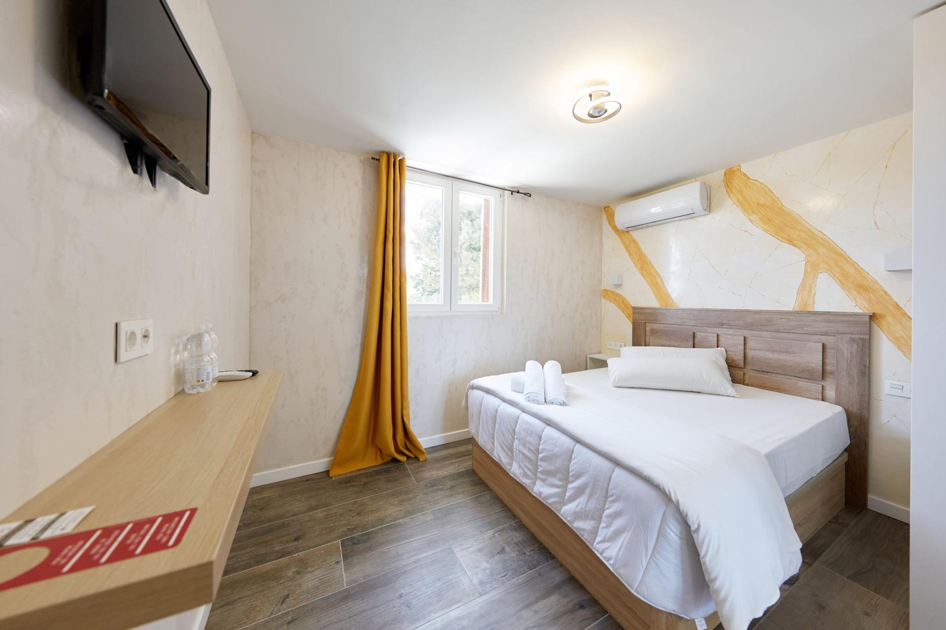2-9-295 Magnífico Hotel Reformado en Cabo Huertas: IDEAL PARA INVERSORES