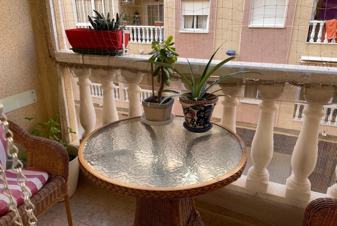 Charming Apartment in Torrevieja – Parque de las Naciones 🌞 2 bedrooms 1 bathroom with pool and garage
