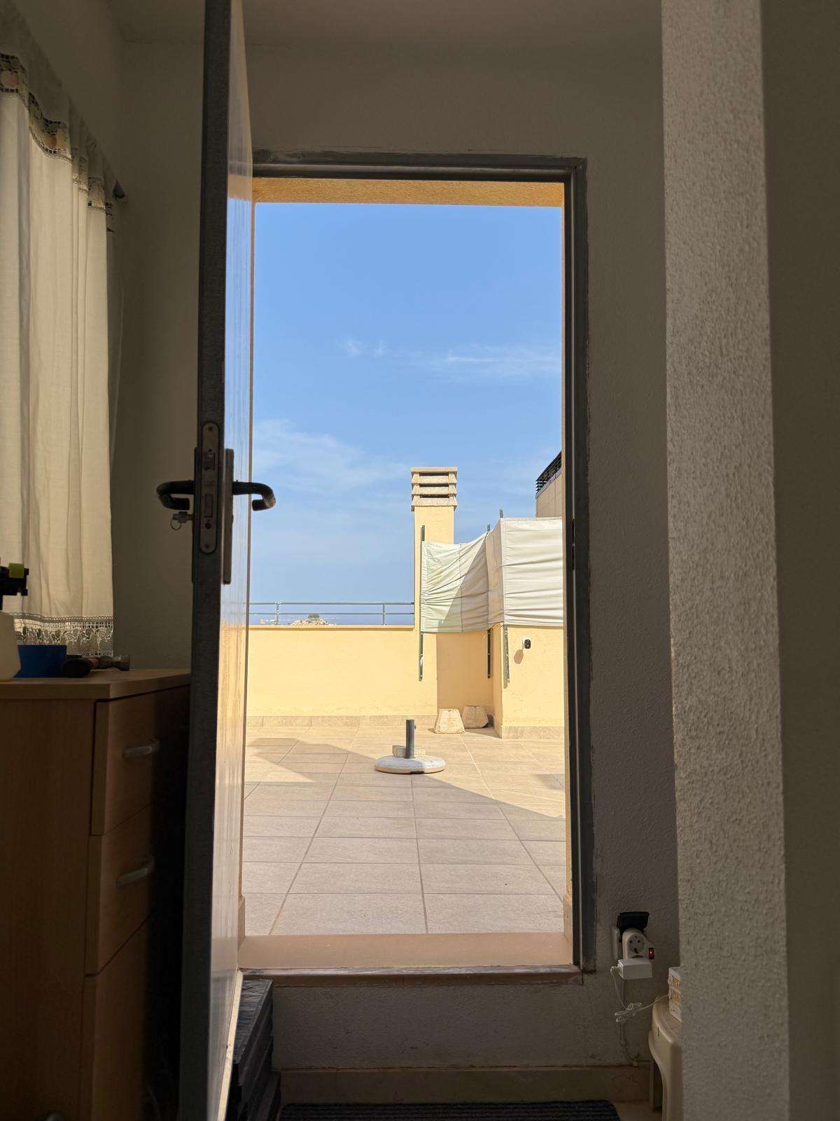 2-9-366 Ático Dúplex con Solárium Privado y Vistas a la Cala de Finestrat