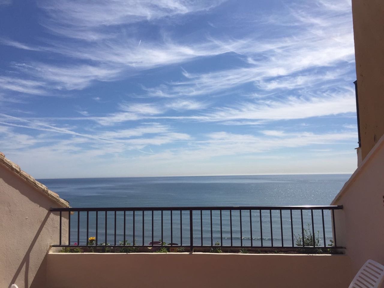 Duplex Penthouse in Front Line Beach