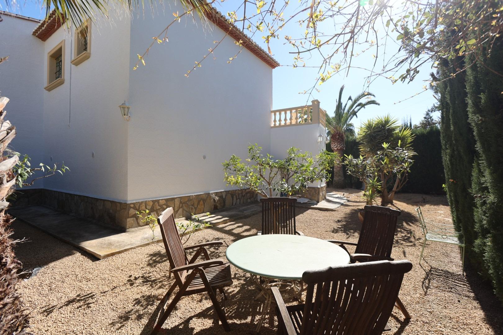 2-9-90 Mediterranean style villa with pool and close to the sea