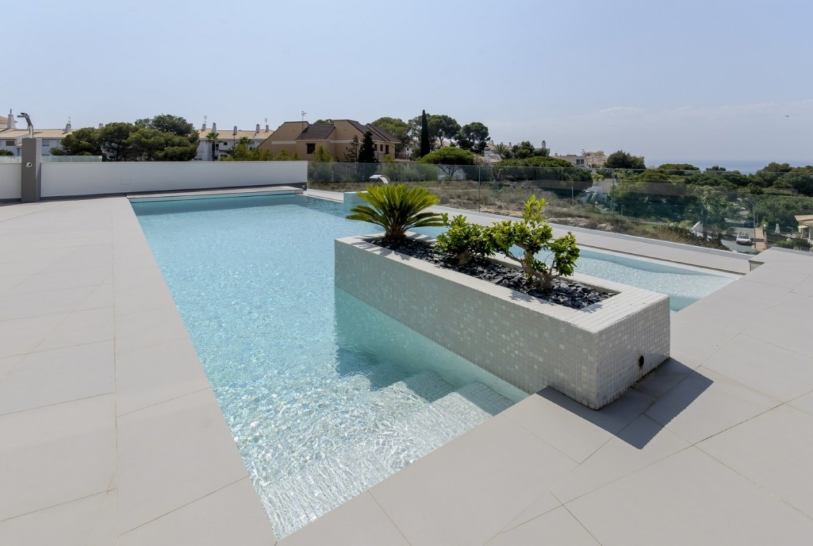 NEW CONSTRUCTION VILLAS 250 m FROM THE BEACH IN CAMPOAMOR