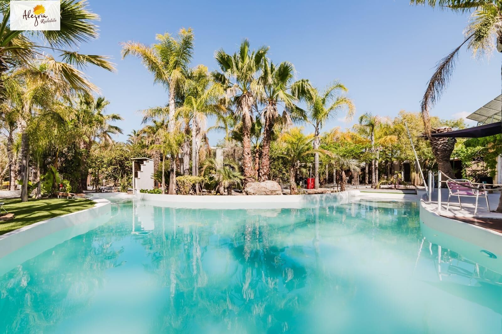 20-1-3 EXCLUSIVE VILLA-OASIS WITH GUEST-HOUSES (BÉTERA)