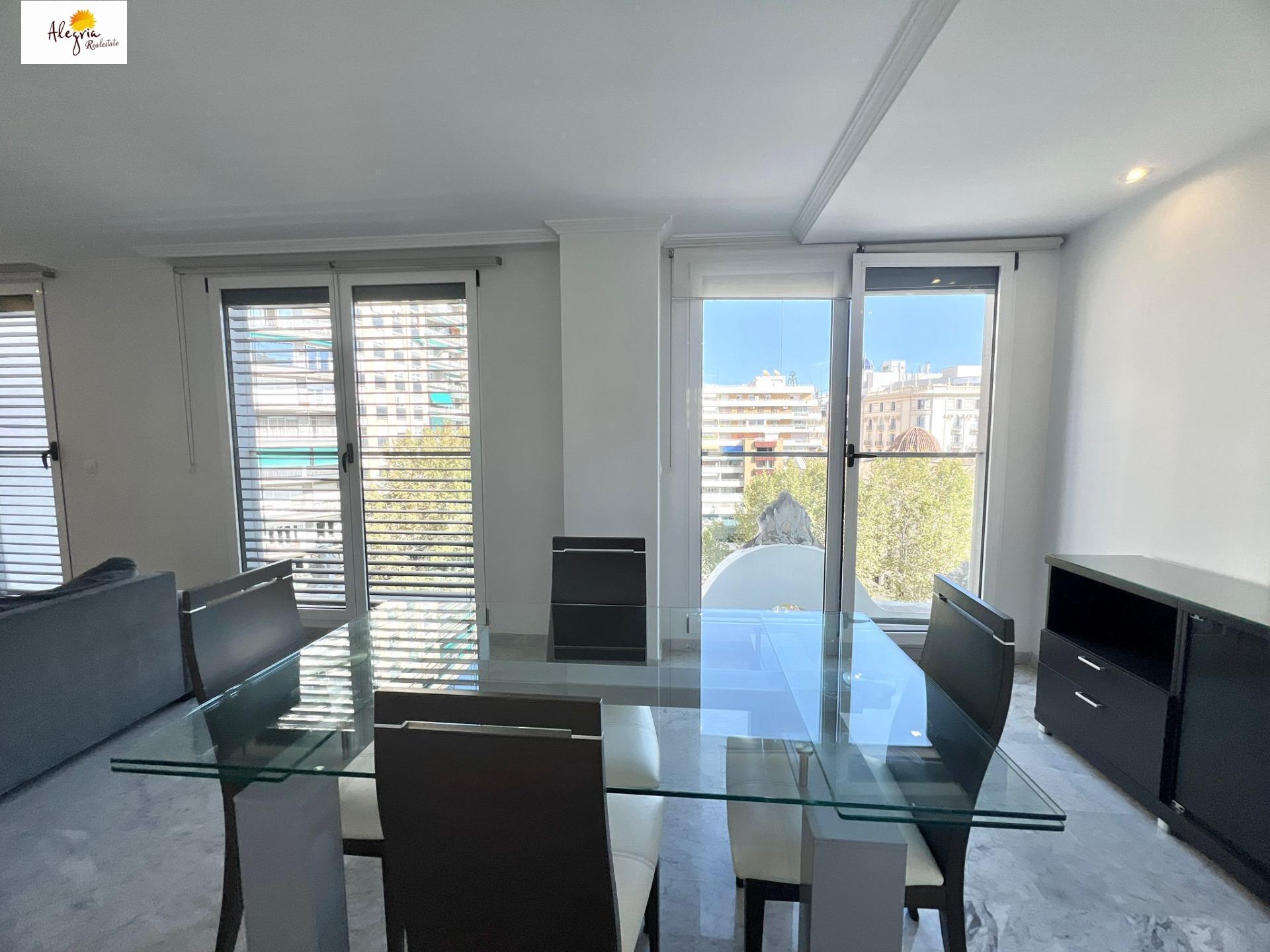 20-10-1 !!! EXTRAORDINARY DUPLEX IN THE HISTORIC CENTER OF VALENCIA