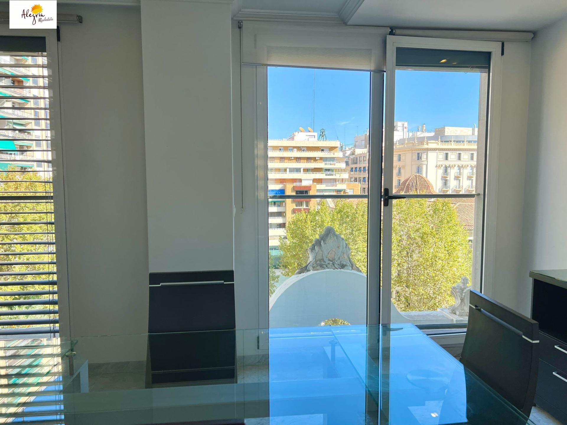 20-11-1 !!! EXTRAORDINARY DUPLEX IN THE HISTORIC CENTER OF VALENCIA