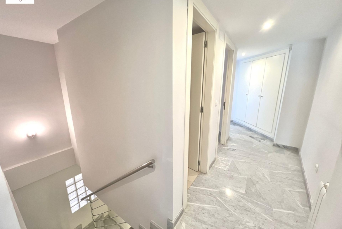 !!! EXTRAORDINARY DUPLEX IN THE HISTORIC CENTER OF VALENCIA