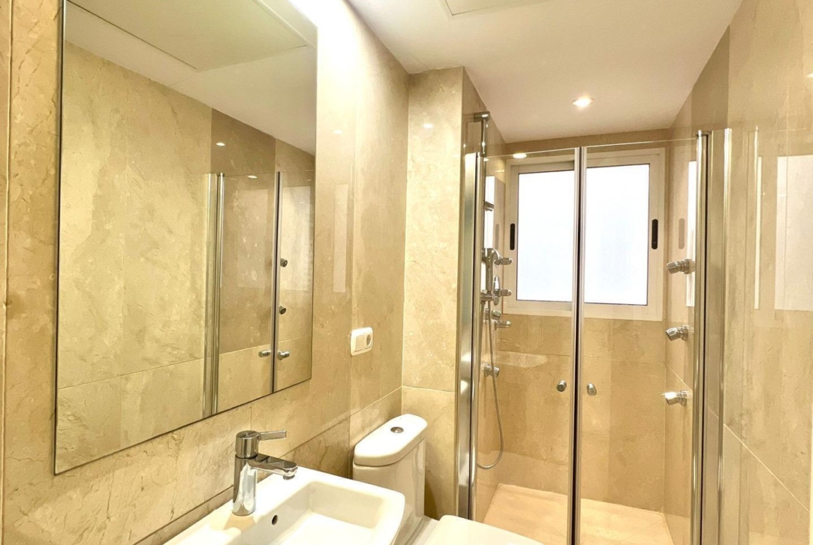 !!! EXTRAORDINARY DUPLEX IN THE HISTORIC CENTER OF VALENCIA