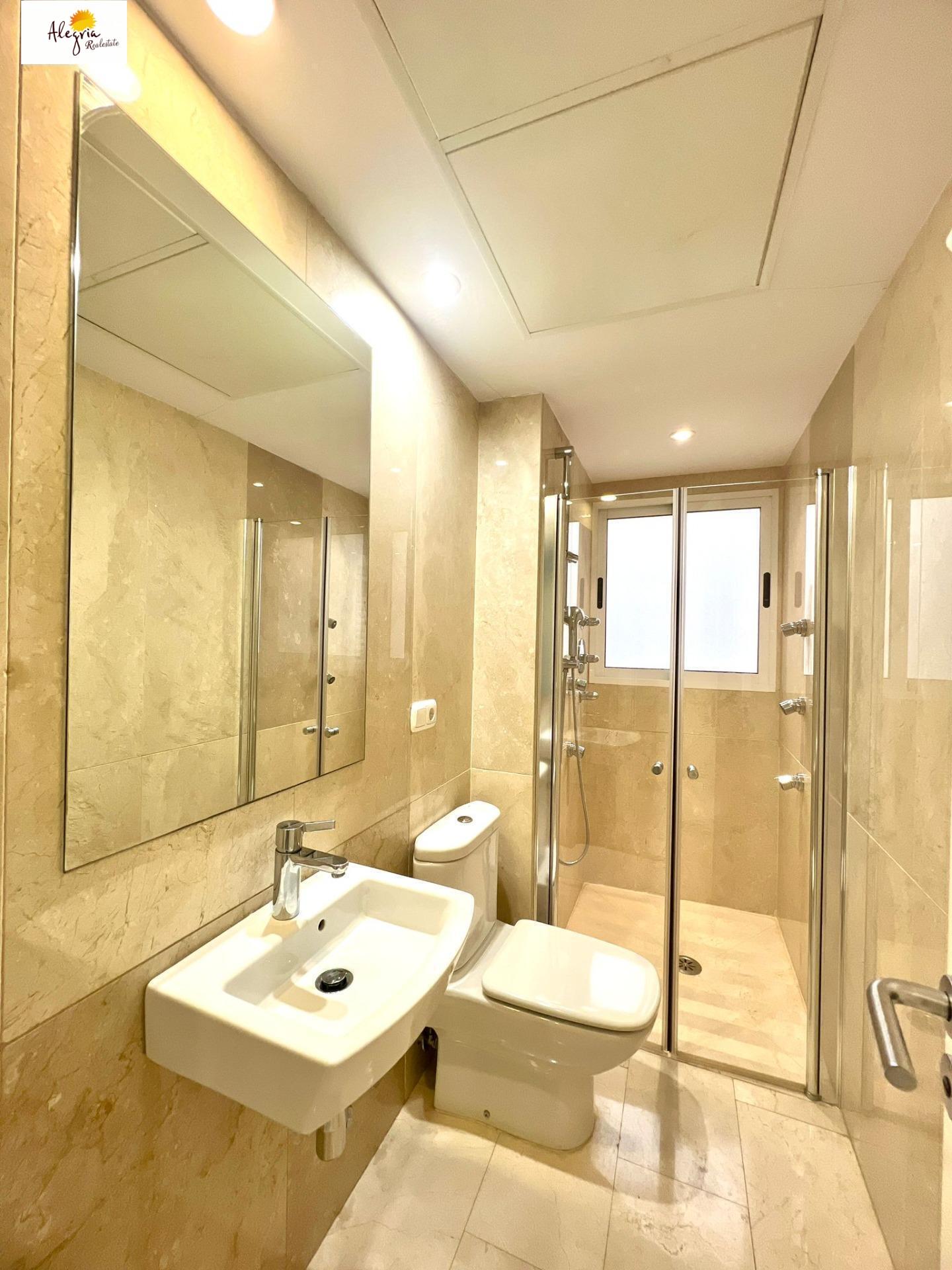 20-17-1 !!! EXTRAORDINARY DUPLEX IN THE HISTORIC CENTER OF VALENCIA