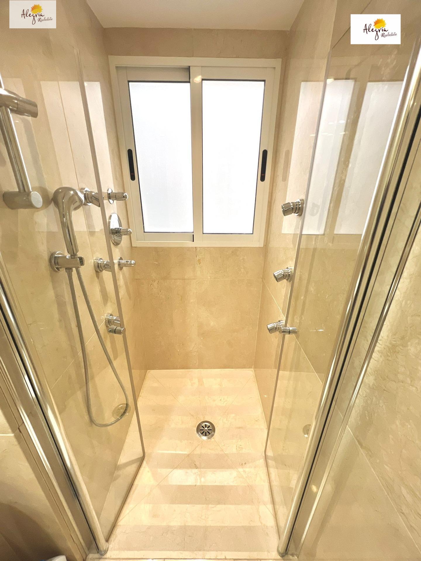 20-18-1 !!! EXTRAORDINARY DUPLEX IN THE HISTORIC CENTER OF VALENCIA