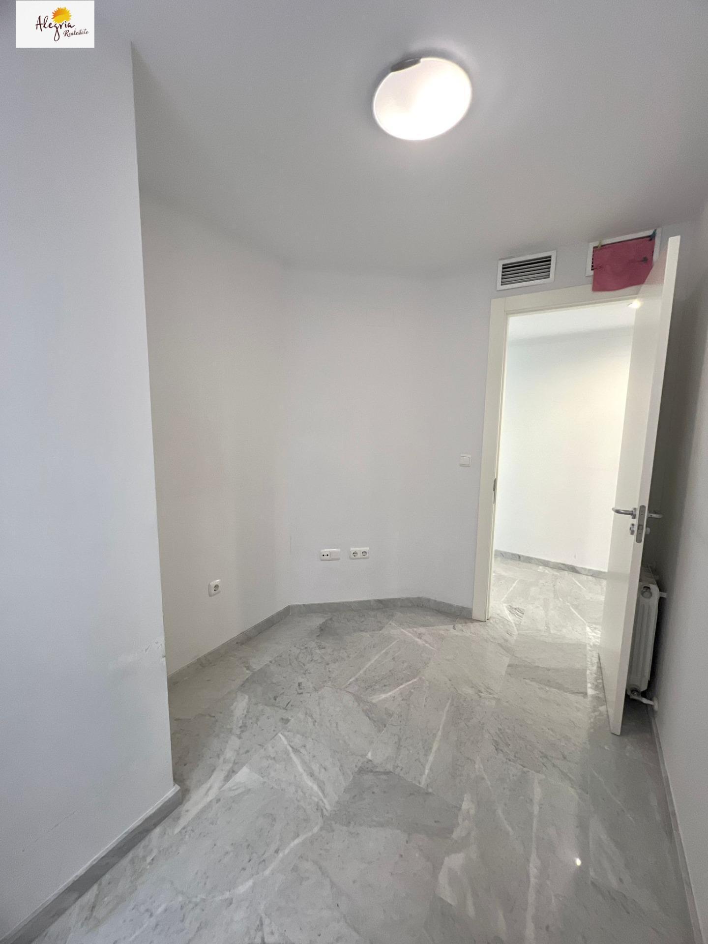 20-22-1 !!! EXTRAORDINARY DUPLEX IN THE HISTORIC CENTER OF VALENCIA