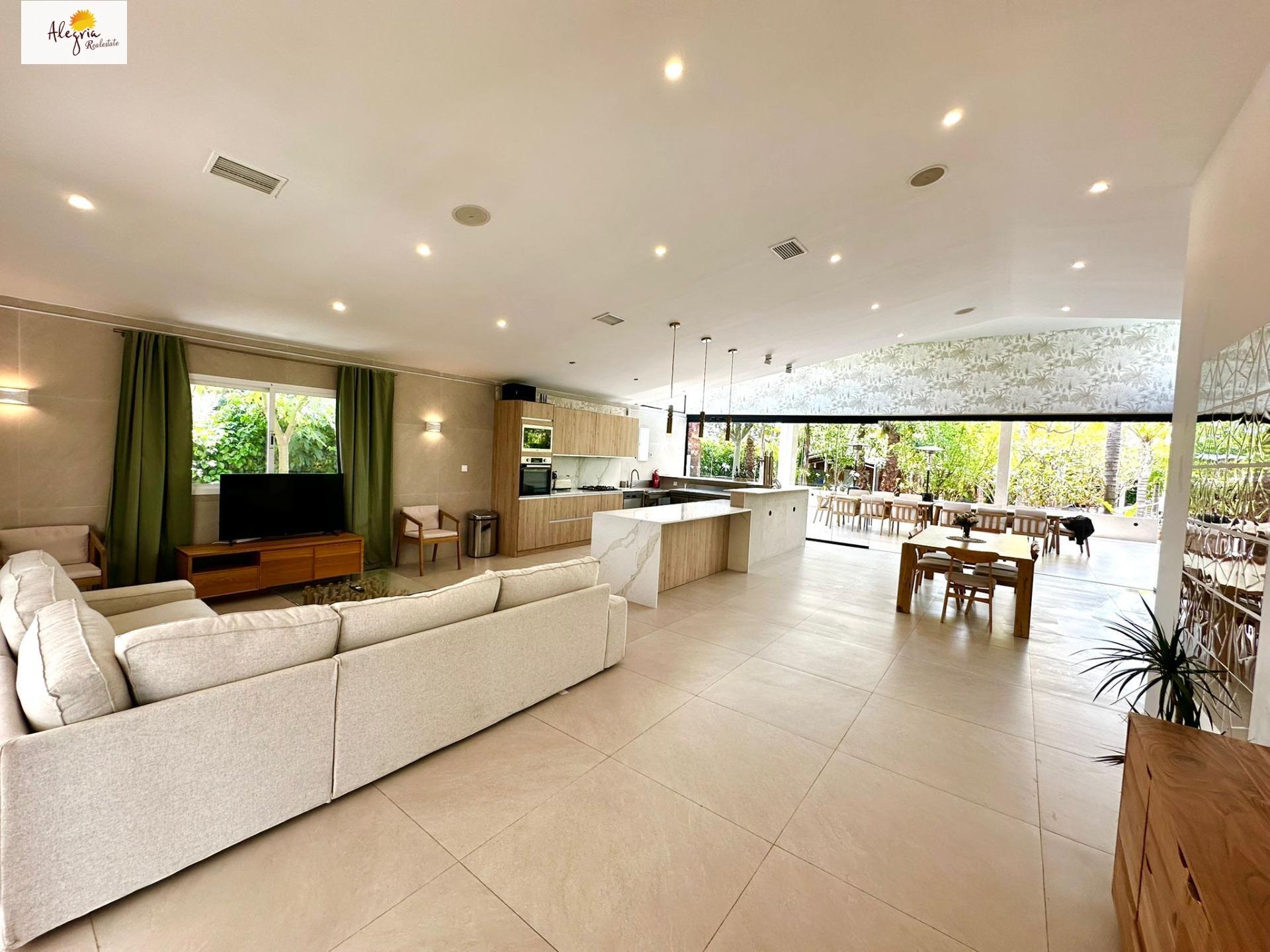 20-24-3 EXCLUSIVE VILLA-OASIS WITH GUEST-HOUSES (BÉTERA)