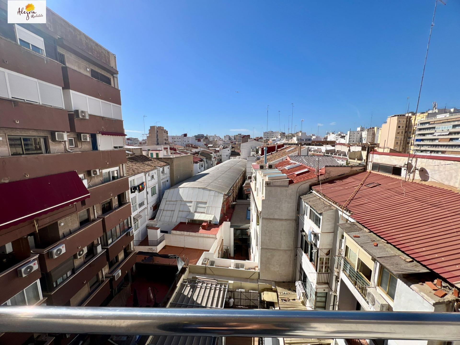 20-28 !!! EXTRAORDINARY DUPLEX IN THE HISTORIC CENTER OF VALENCIA
