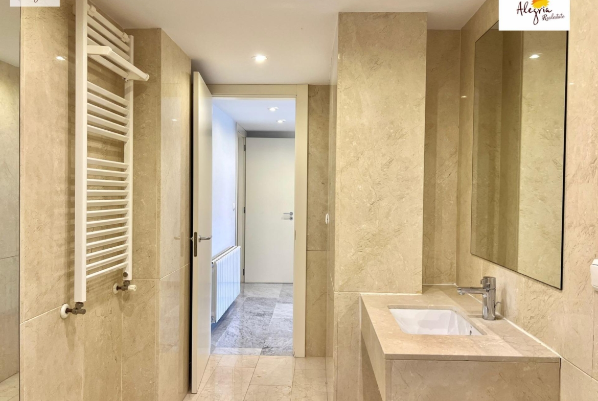 !!! EXTRAORDINARY DUPLEX IN THE HISTORIC CENTER OF VALENCIA