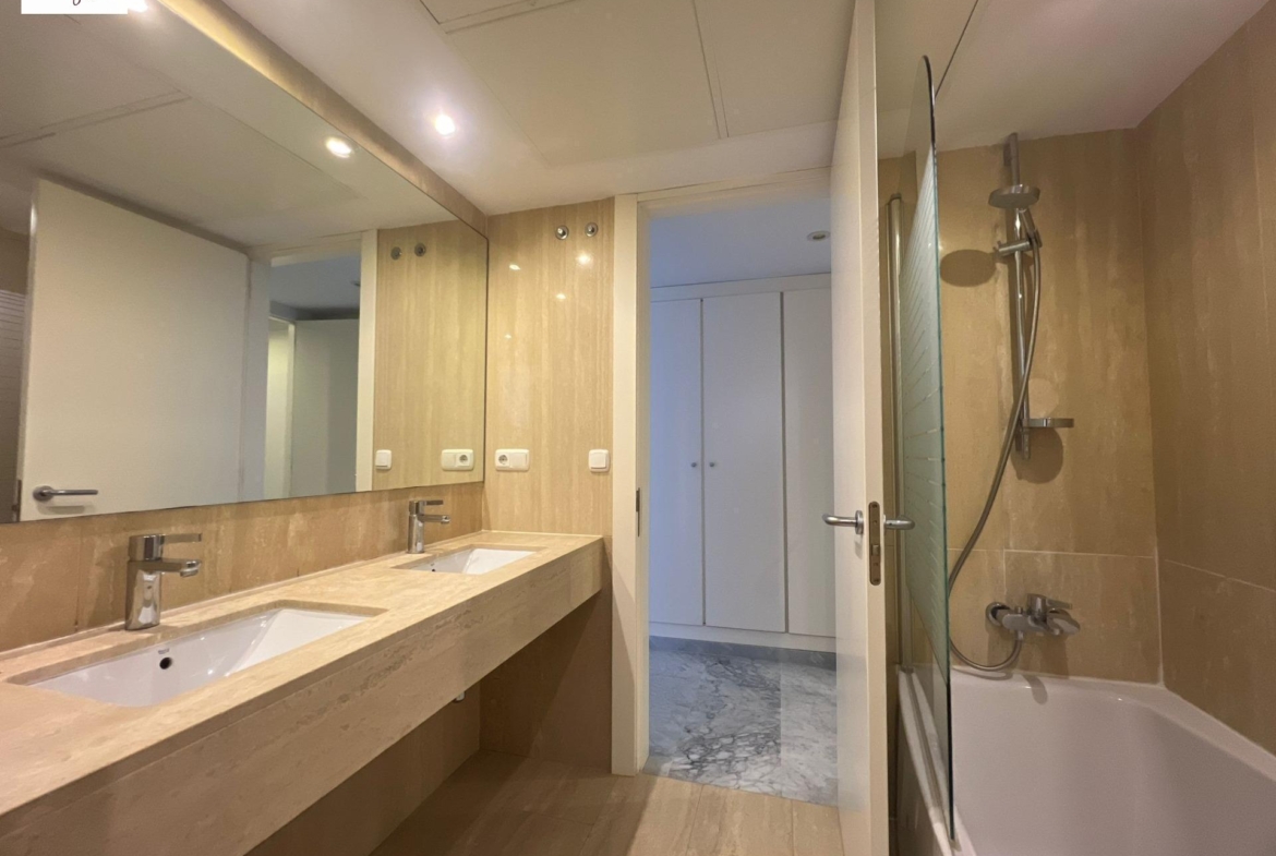!!! EXTRAORDINARY DUPLEX IN THE HISTORIC CENTER OF VALENCIA