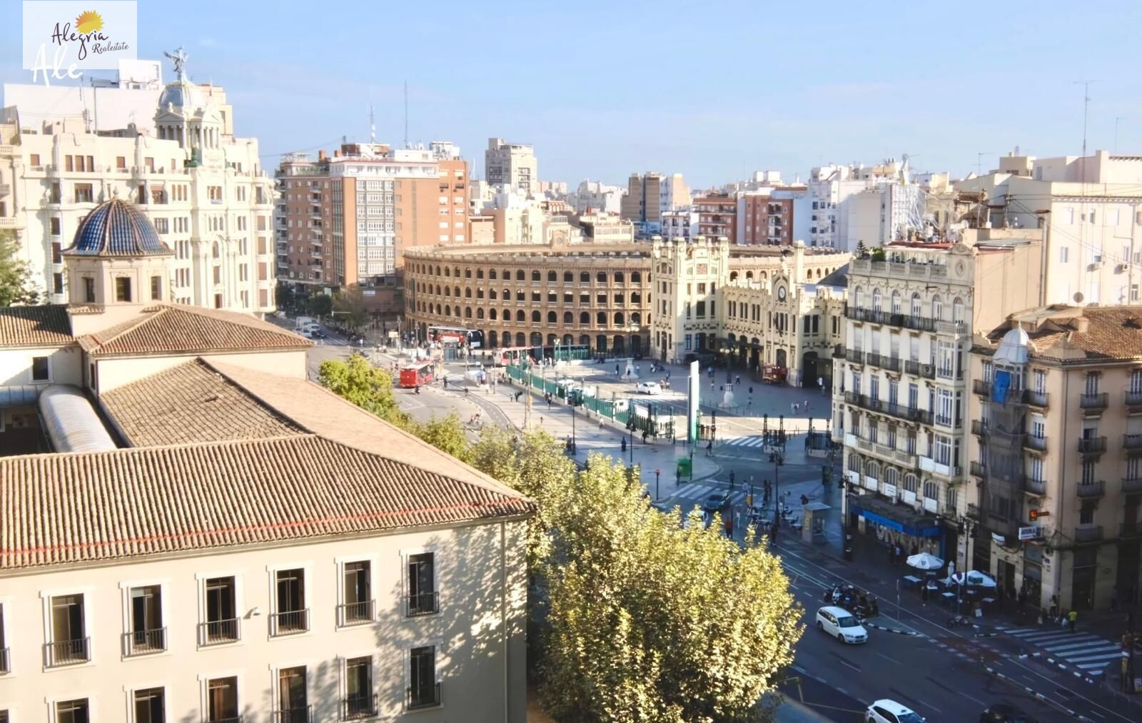 20-54 !!! EXTRAORDINARY DUPLEX IN THE HISTORIC CENTER OF VALENCIA