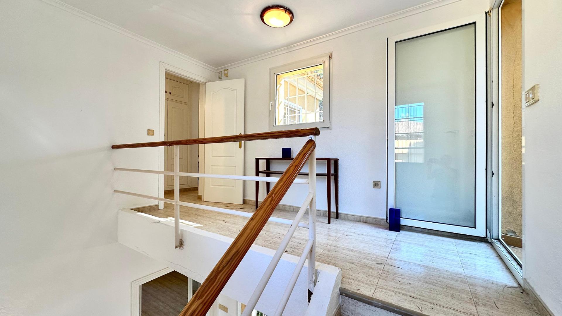 23-15 Detached villa close to the sea in Las Rotas