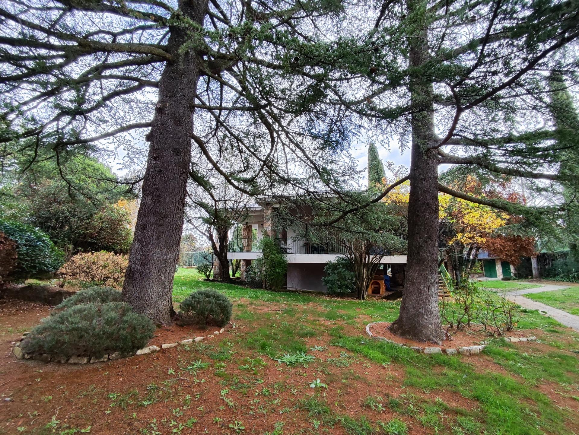 SPECTACULAR DETACHED CHALET IN SOTO DEL REAL, MADRID