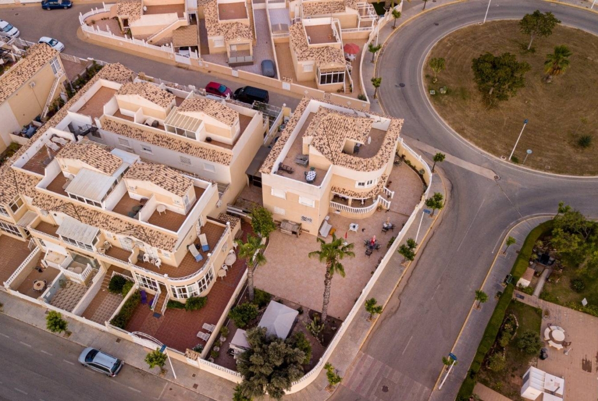 Exclusive Villa with Salt Lake Views in Torrevieja