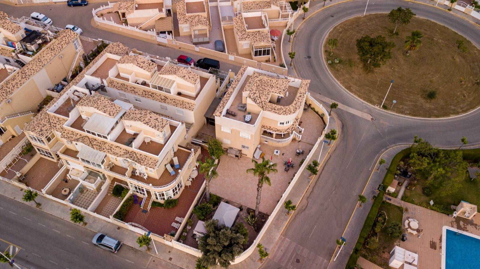 24-2 Exclusive Villa with Salt Lake Views in Torrevieja