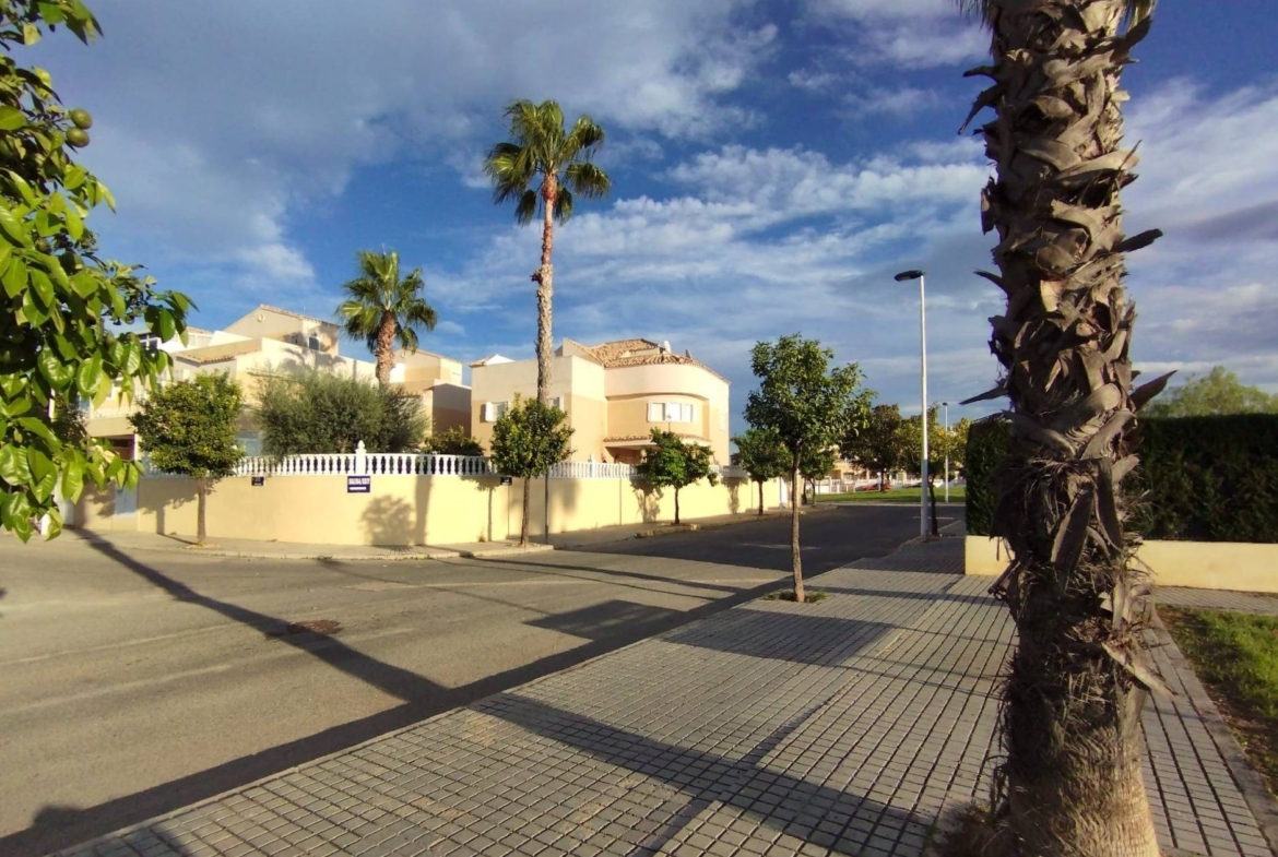 Exclusive Villa with Salt Lake Views in Torrevieja