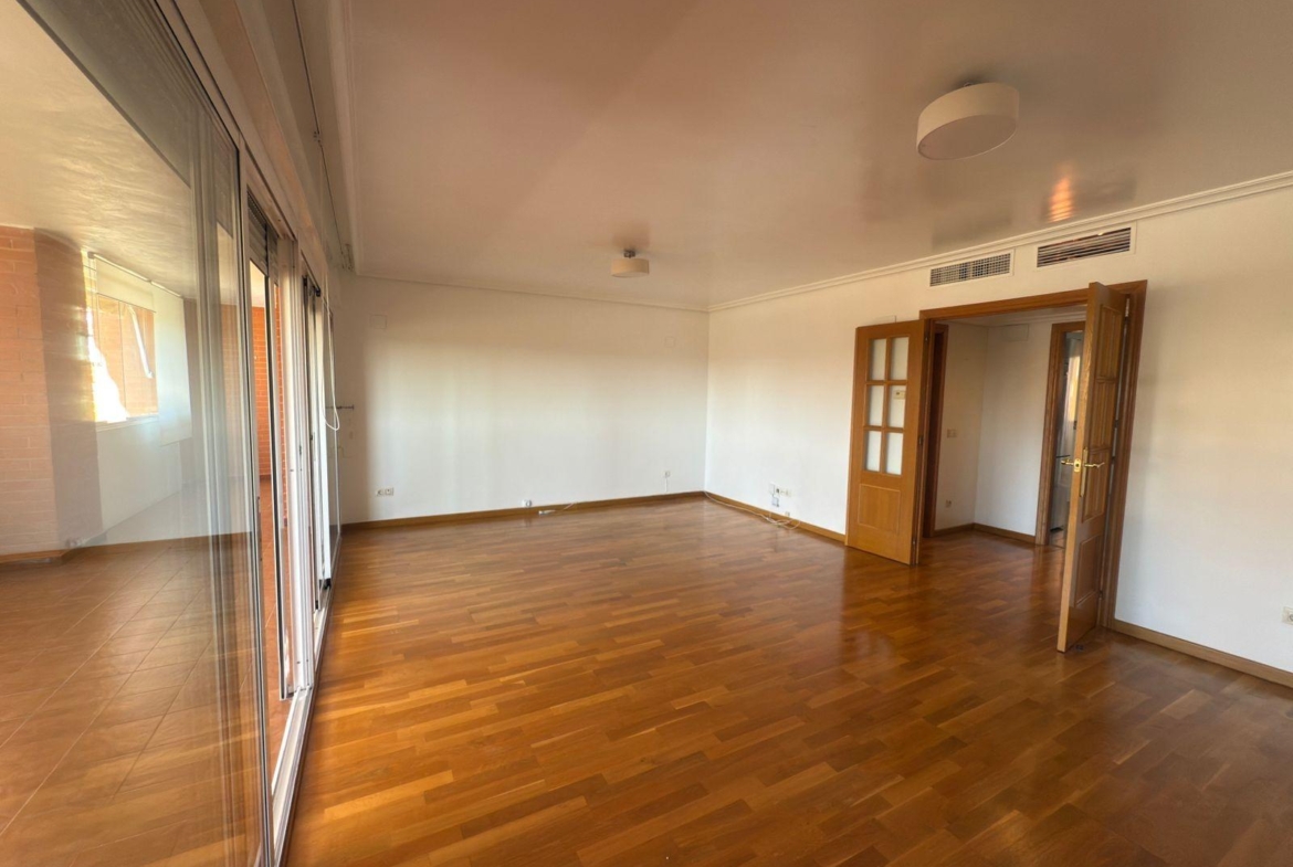 Impecable vivienda en urbanización trangua cerca de la playa