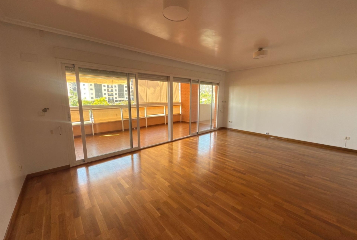 Impecable vivienda en urbanización trangua cerca de la playa