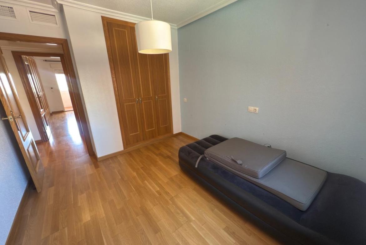 Impecable vivienda en urbanización trangua cerca de la playa