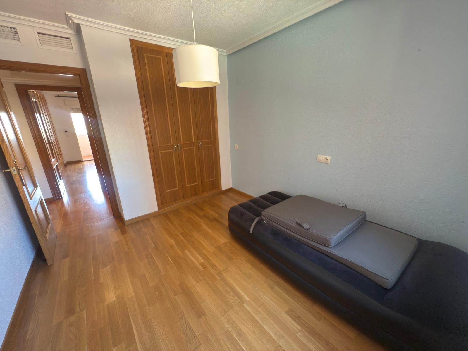 26-26 Impecable vivienda en urbanización trangua cerca de la playa