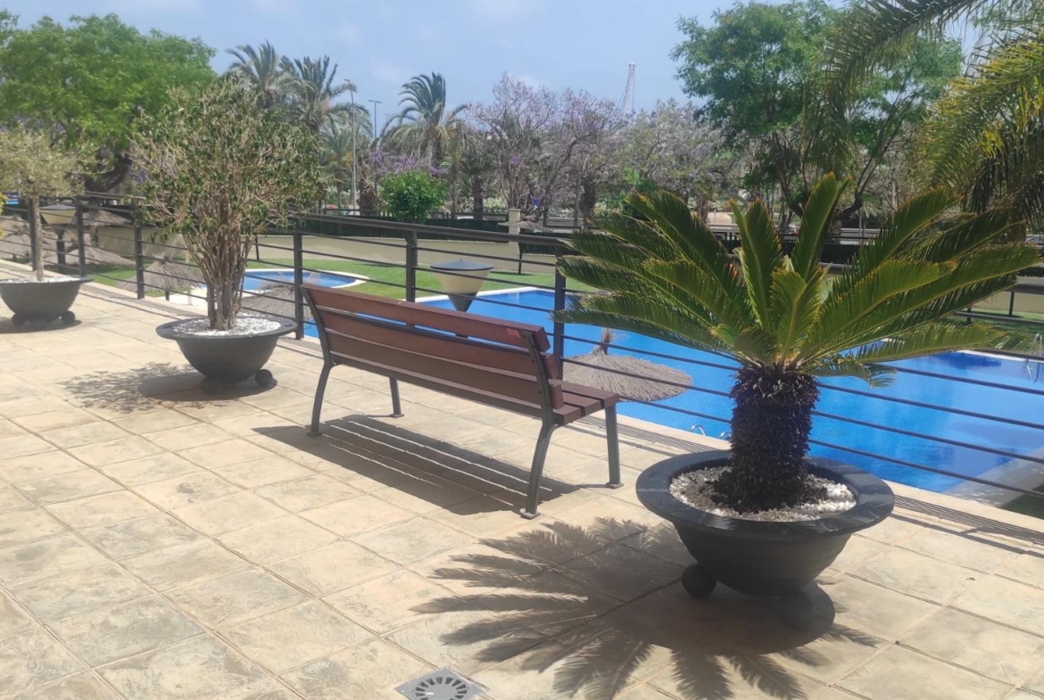 Impecable vivienda en urbanización trangua cerca de la playa