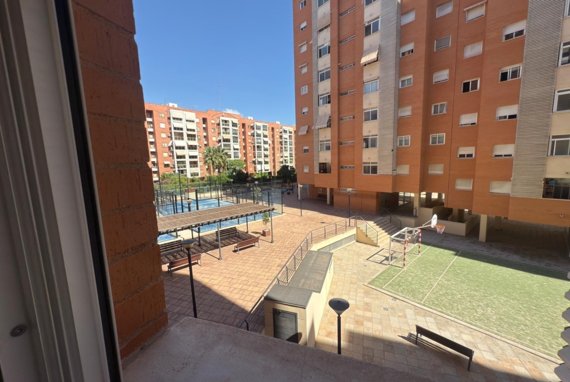 Impecable vivienda en urbanización trangua cerca de la playa