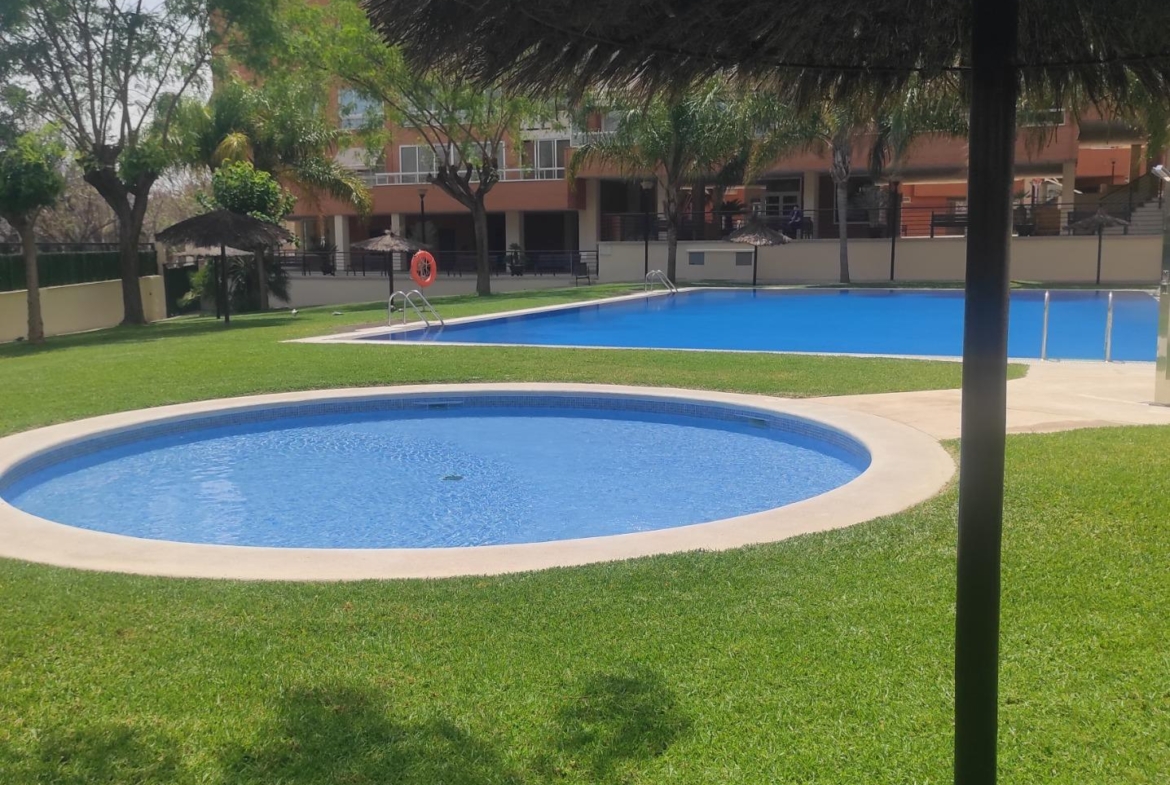 Impecable vivienda en urbanización trangua cerca de la playa