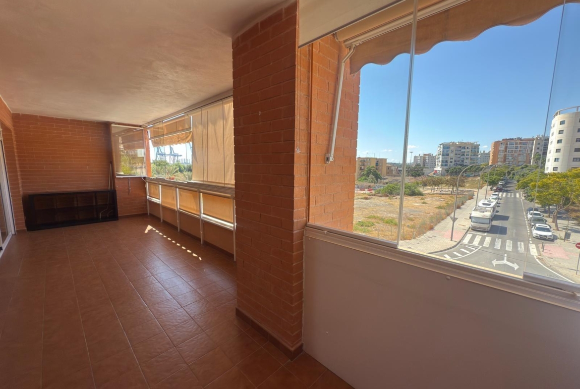 Impecable vivienda en urbanización trangua cerca de la playa
