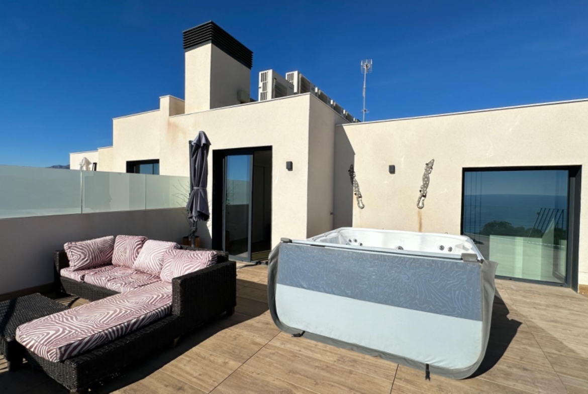 PENTHOUSE  with incredible views IN Vilajoiosa