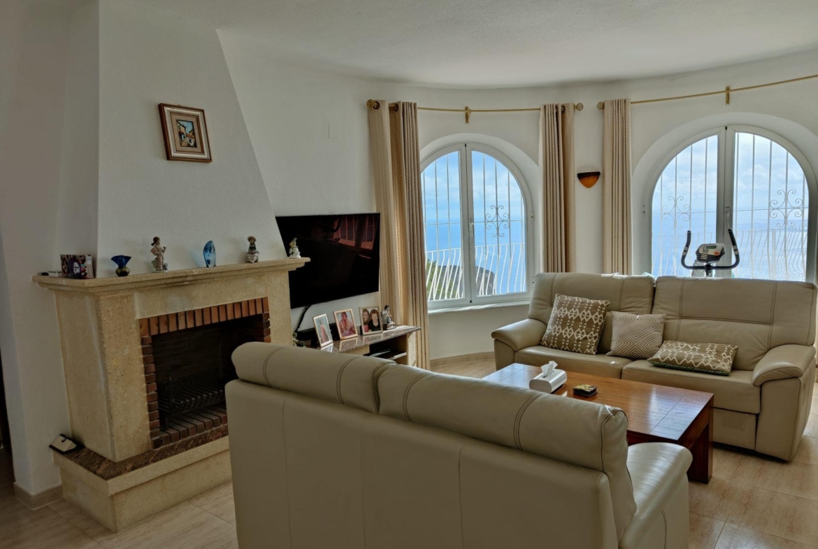 EXCLUSIVA VILLA INDEPENDIENTE EN CUMBRE DEL SOL