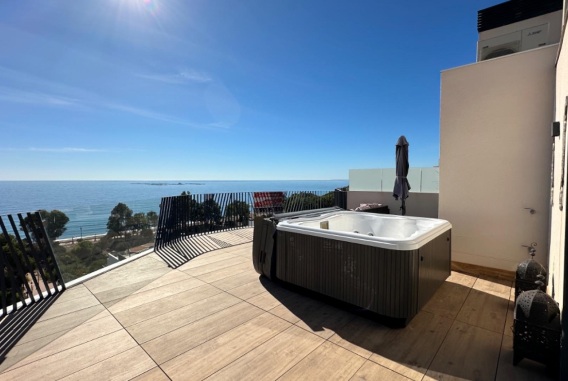 PENTHOUSE  with incredible views IN Vilajoiosa