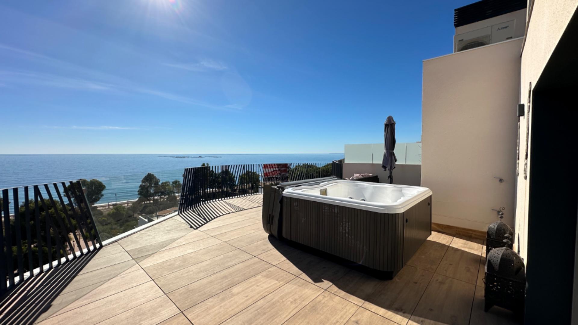 27-26 PENTHOUSE with incredible views IN Vilajoiosa