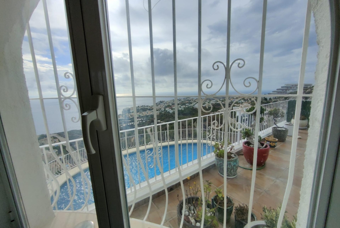 EXCLUSIVA VILLA INDEPENDIENTE EN CUMBRE DEL SOL