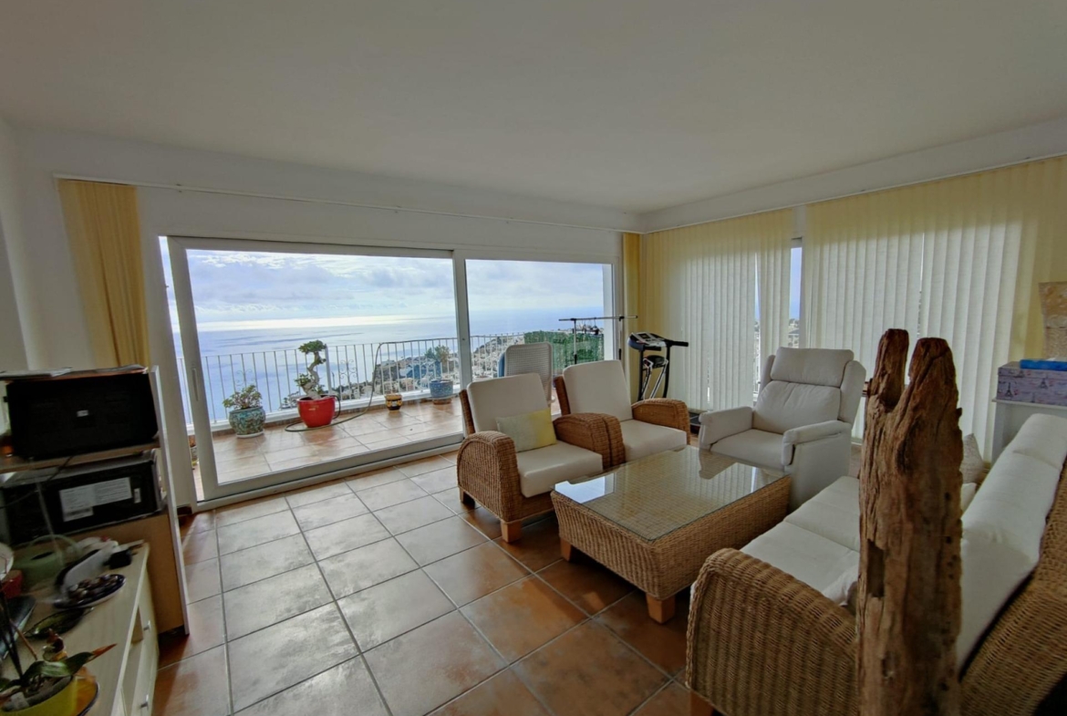 EXCLUSIVA VILLA INDEPENDIENTE EN CUMBRE DEL SOL