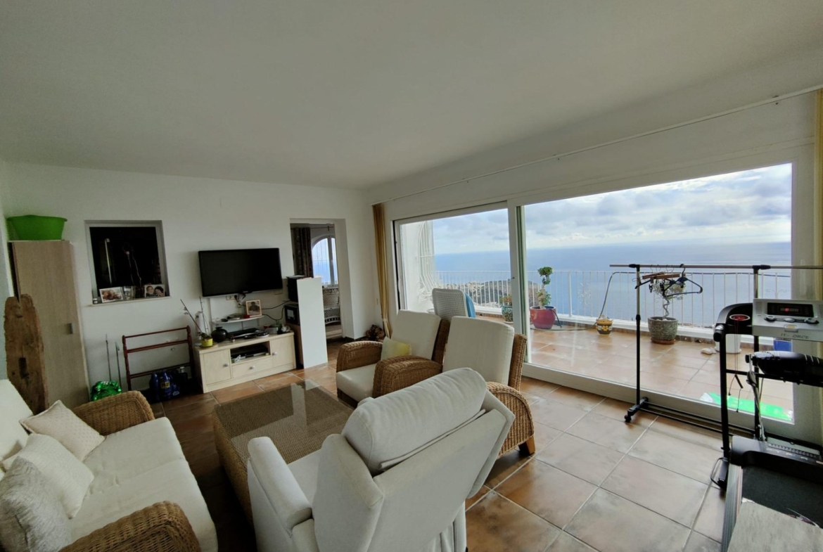 EXCLUSIVA VILLA INDEPENDIENTE EN CUMBRE DEL SOL
