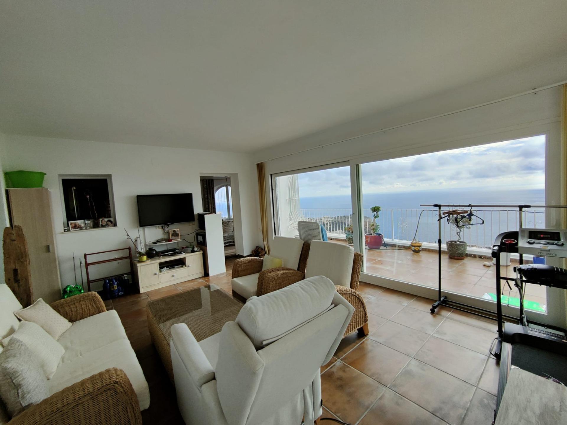 EXCLUSIVA VILLA INDEPENDIENTE EN CUMBRE DEL SOL