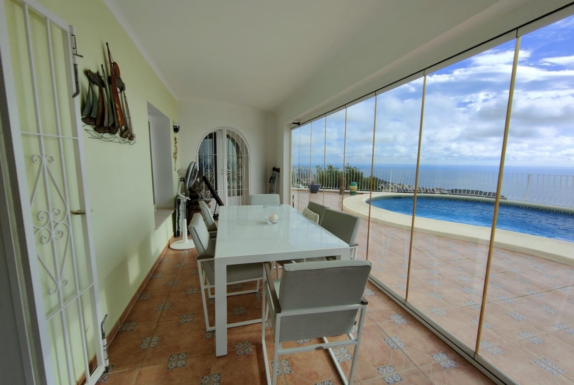 EXCLUSIVA VILLA INDEPENDIENTE EN CUMBRE DEL SOL