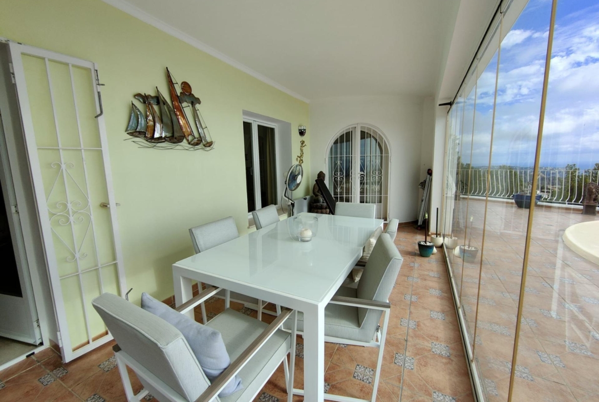 EXCLUSIVA VILLA INDEPENDIENTE EN CUMBRE DEL SOL